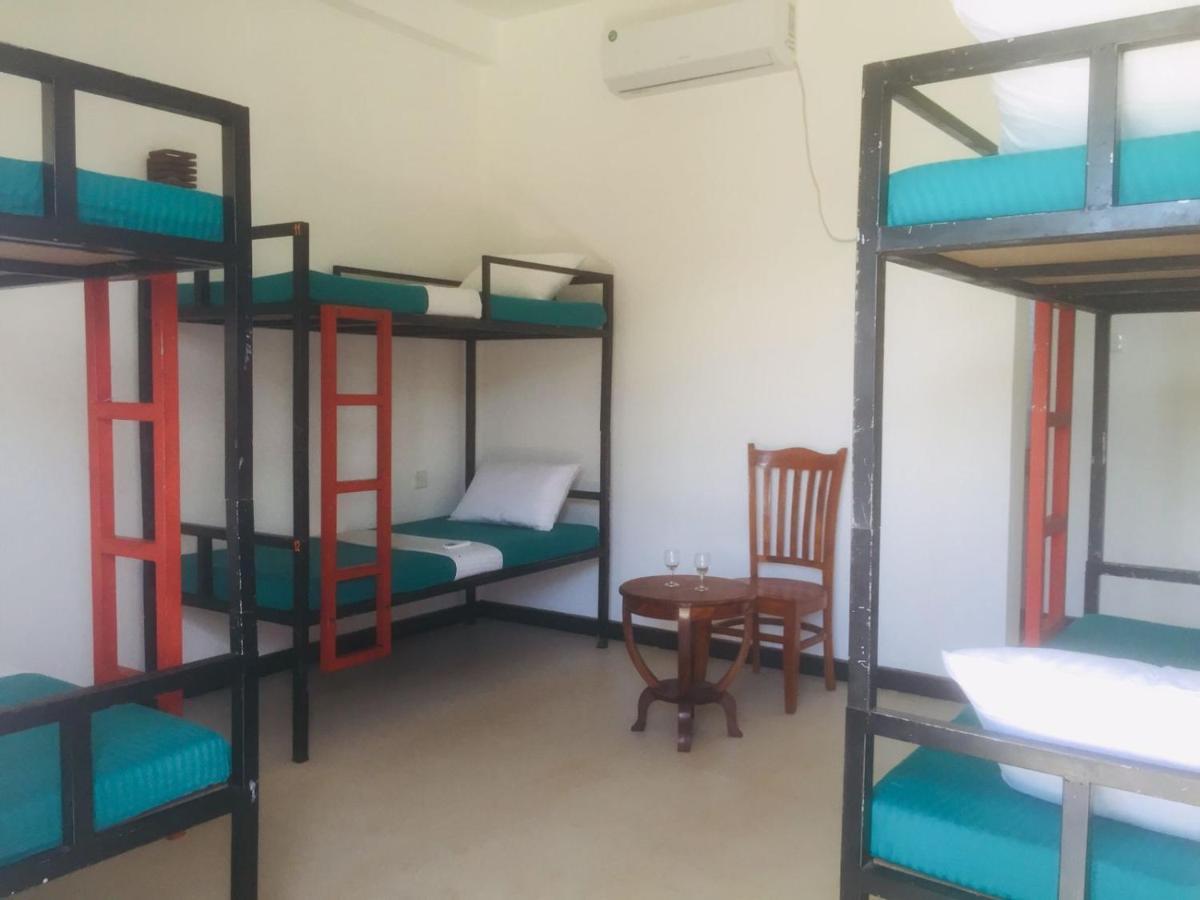 One More Night Hostel Sigiriya Rom bilde