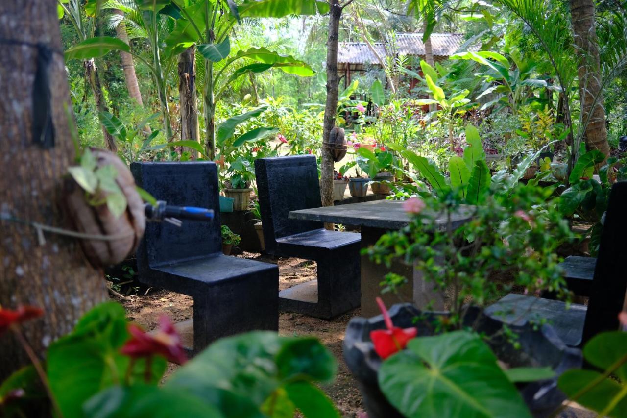 One More Night Hostel Sigiriya Eksteriør bilde